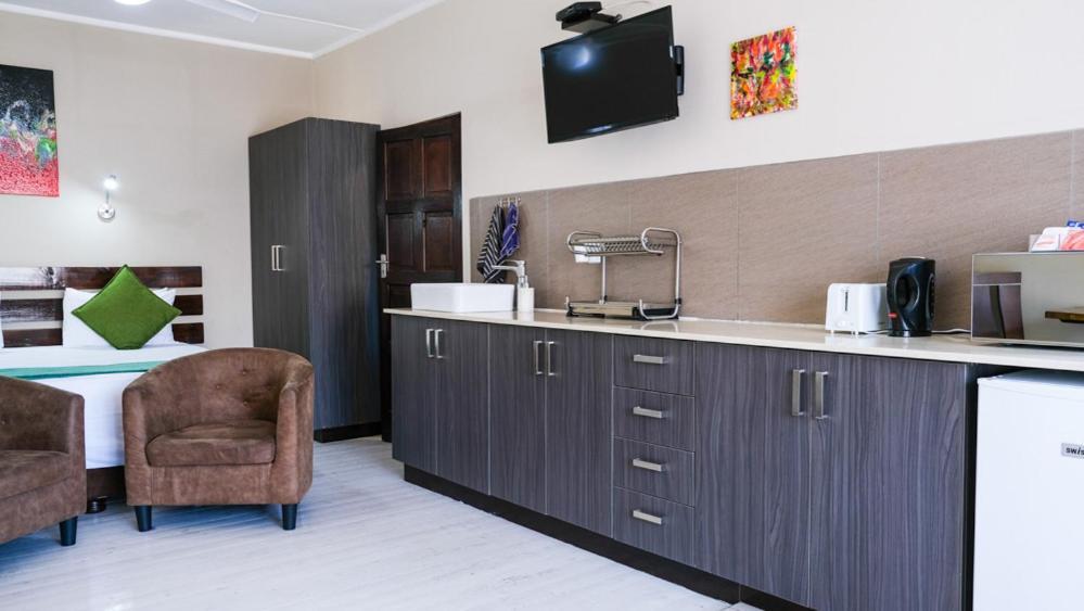 Nahoon Eco Lodge On Mackenzie East London Bagian luar foto