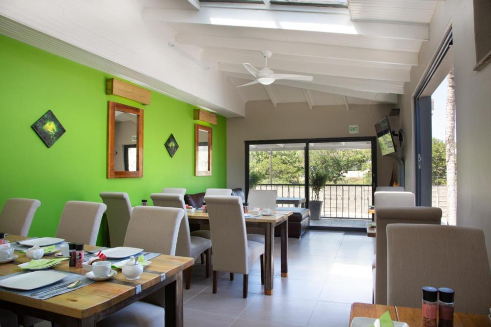 Nahoon Eco Lodge On Mackenzie East London Bagian luar foto
