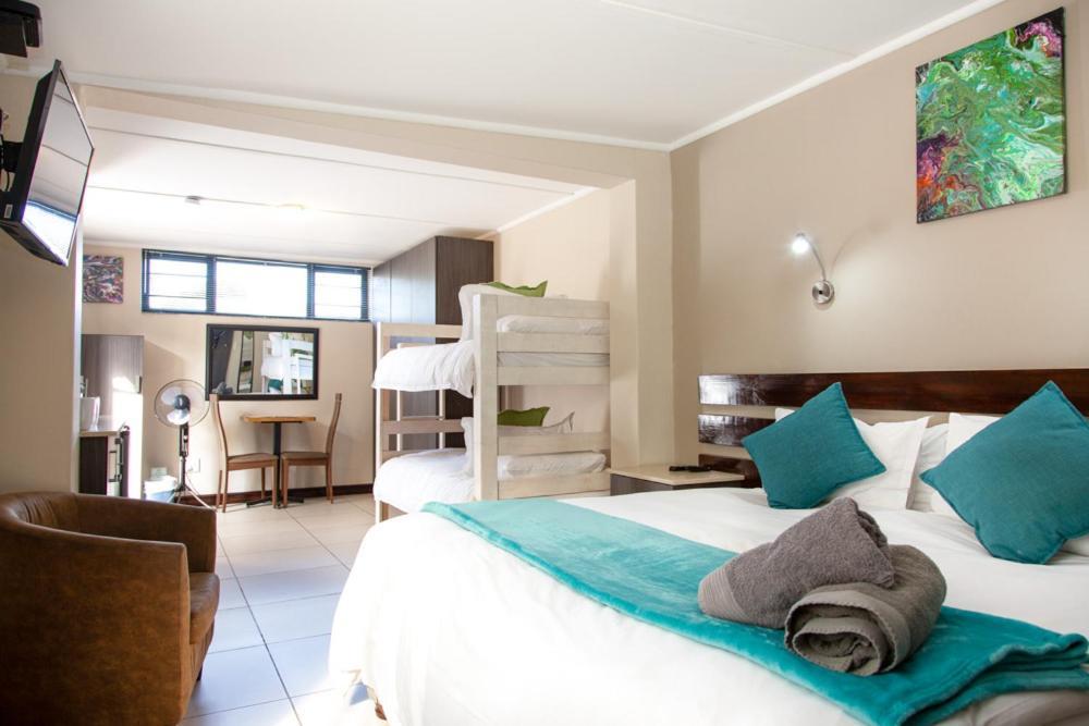 Nahoon Eco Lodge On Mackenzie East London Bagian luar foto