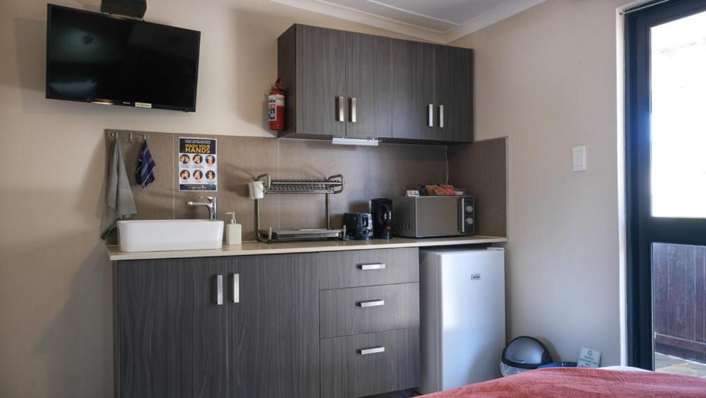 Nahoon Eco Lodge On Mackenzie East London Bagian luar foto